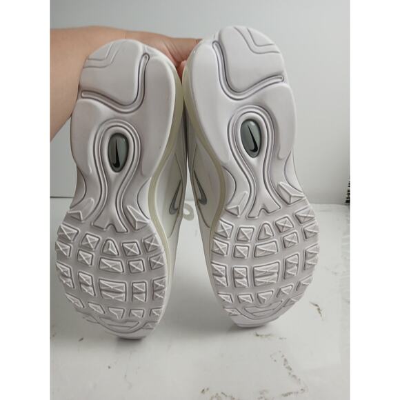 NWT Nike Men\'s Running Shoe, White Black Wolf Grey-SZ  8.5 main image 4